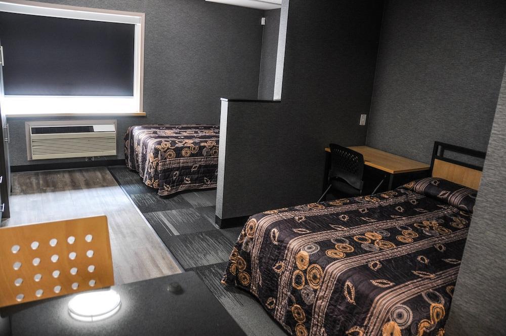Residence & Conference Centre - Kitchener-Waterloo Екстер'єр фото