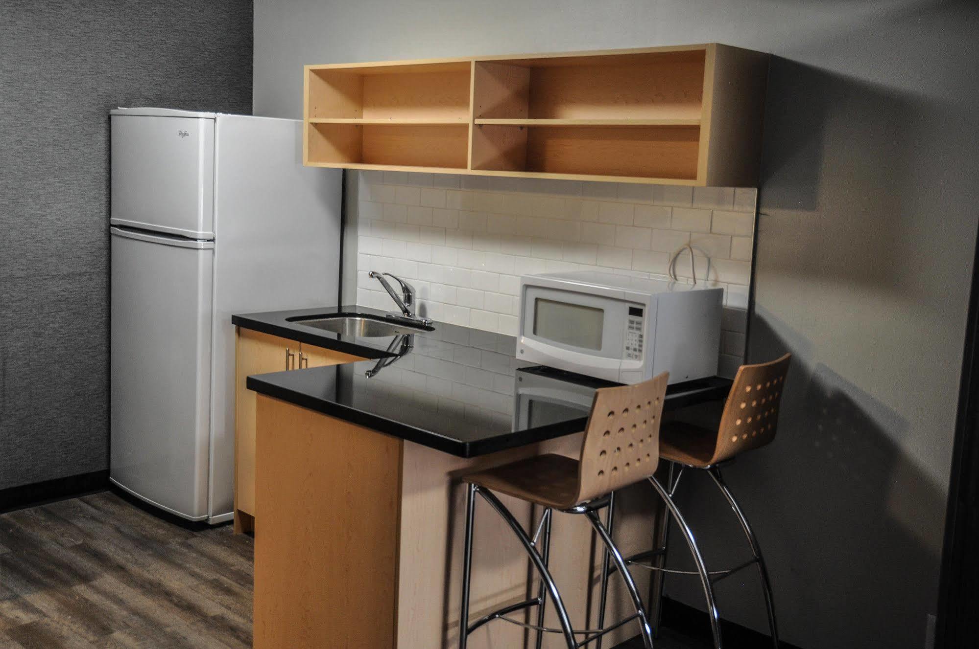 Residence & Conference Centre - Kitchener-Waterloo Екстер'єр фото
